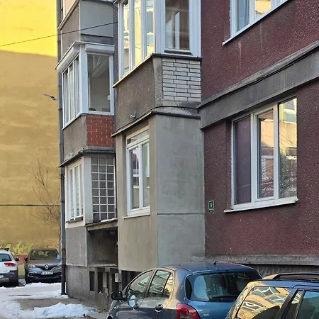 Drvenija Old Town Free Parking 2 Cars Quietly Warm Walk Distance Apartman *